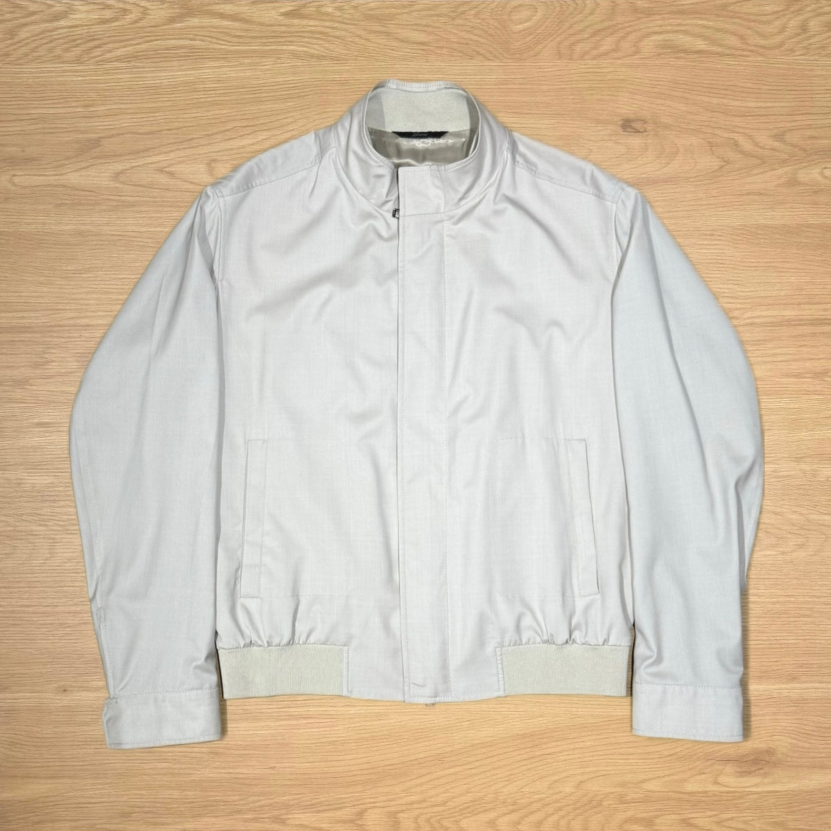 Brioni – Bomber de Viaje Ligera en Lana y Seda