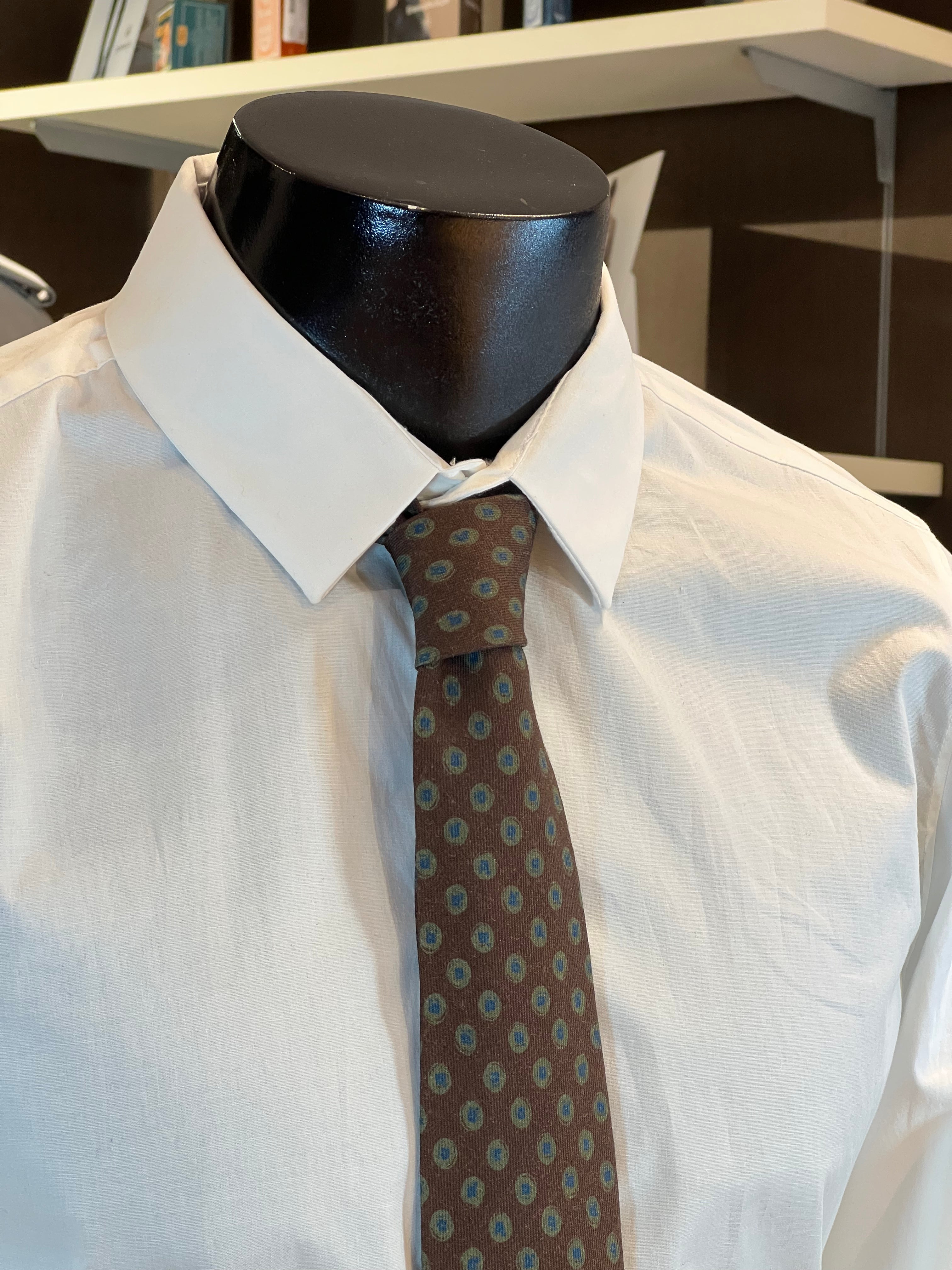Corbata Corneliani de Lana Virgen (Lunares en Marrón)