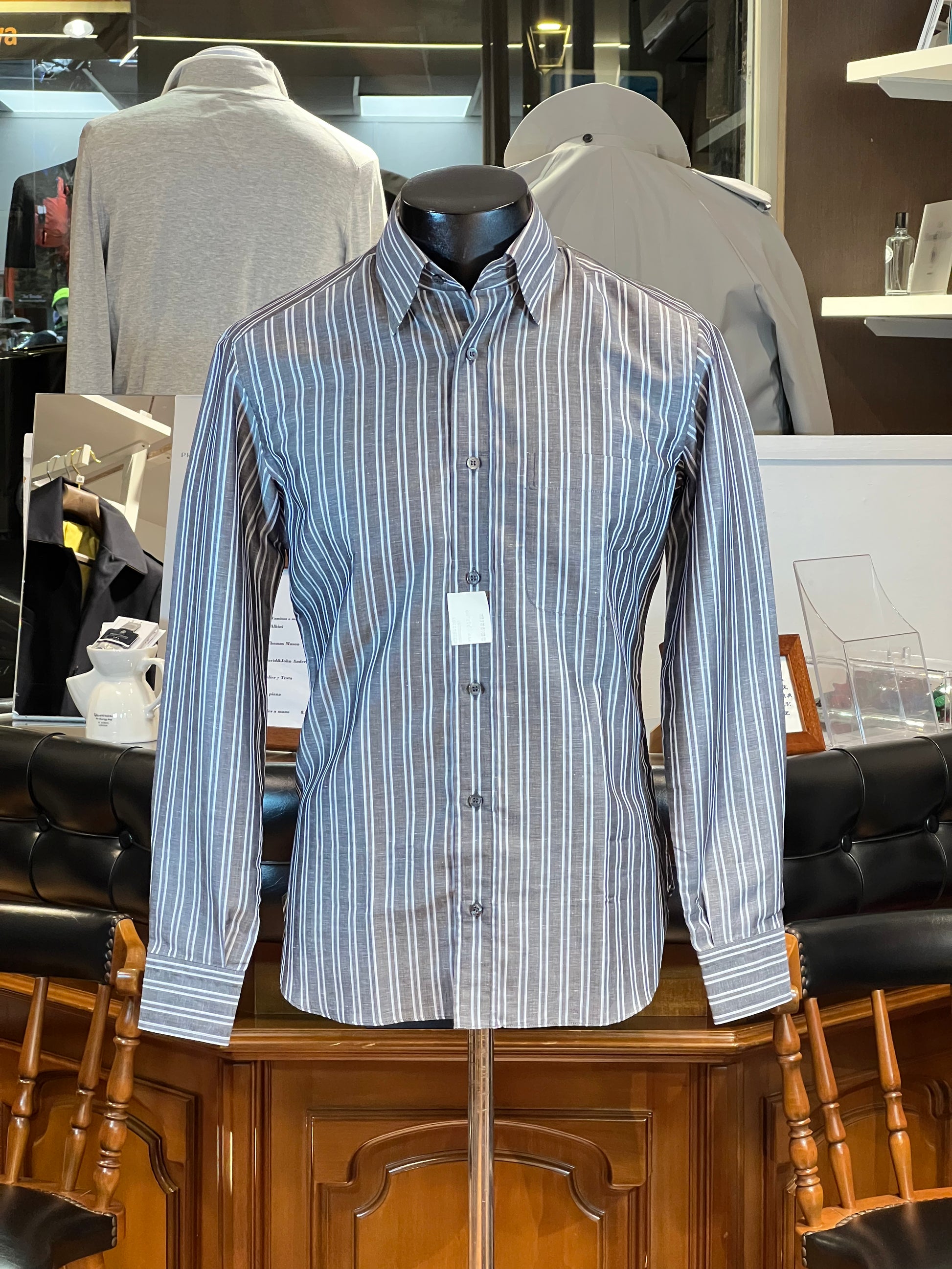 Camisa Brioni de Algodón y Lino con Rayas (Gris Oscuro)
