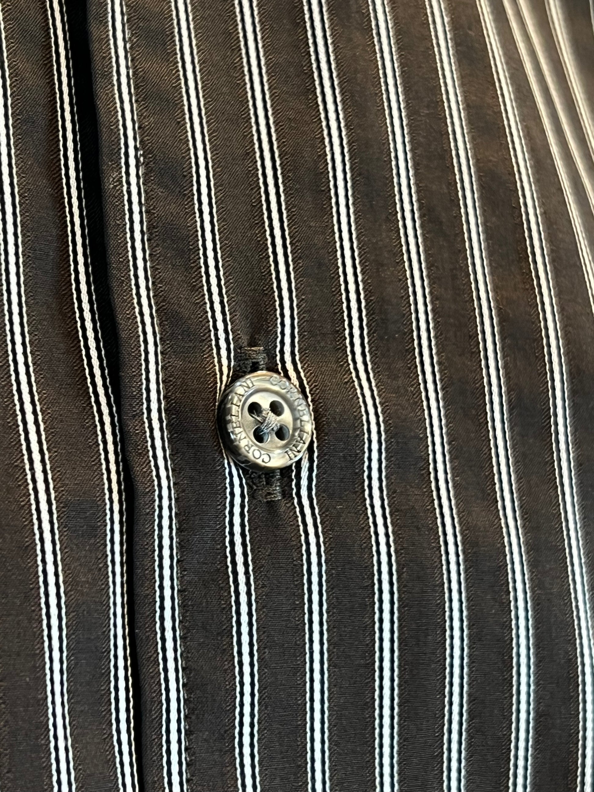 Camisa Corneliani con Rayas Anchas (Marrón Oscuro y Blanco)