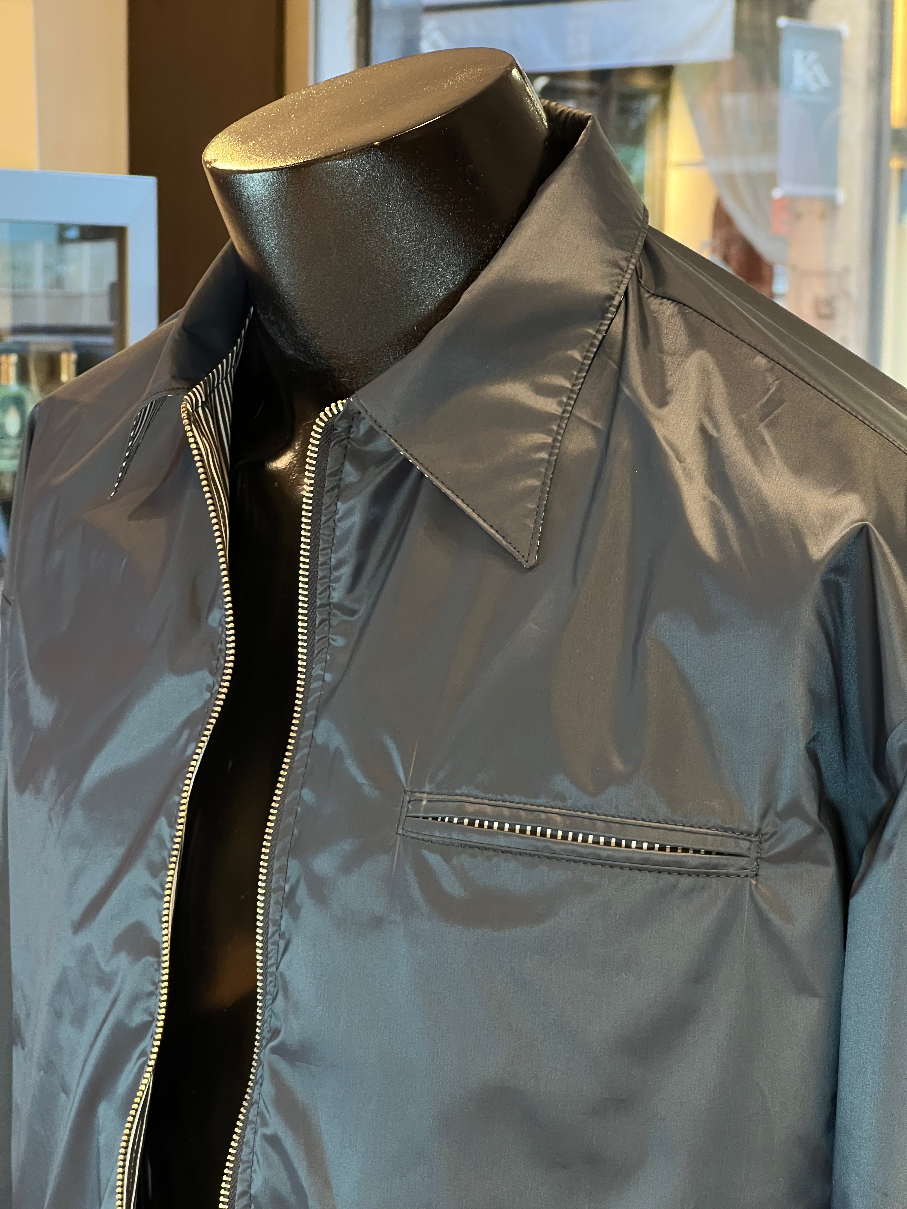 JB Windbreaker Azul Marino