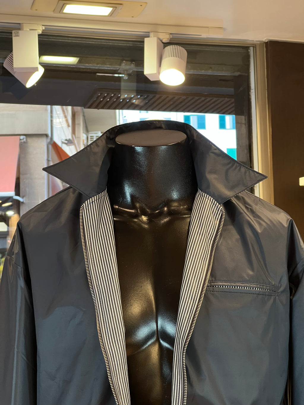 JB Windbreaker Azul Marino