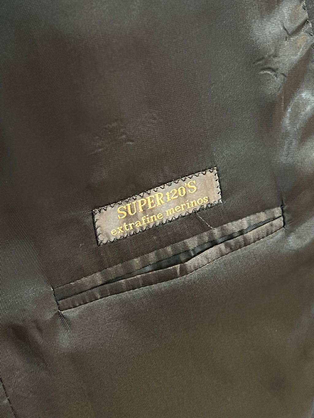 Americana Corneliani Super 120’s – Pura lana virgen extrafina
