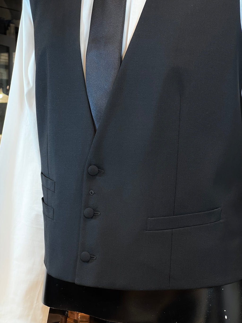 Chaleco Negro de Lana – John Blond